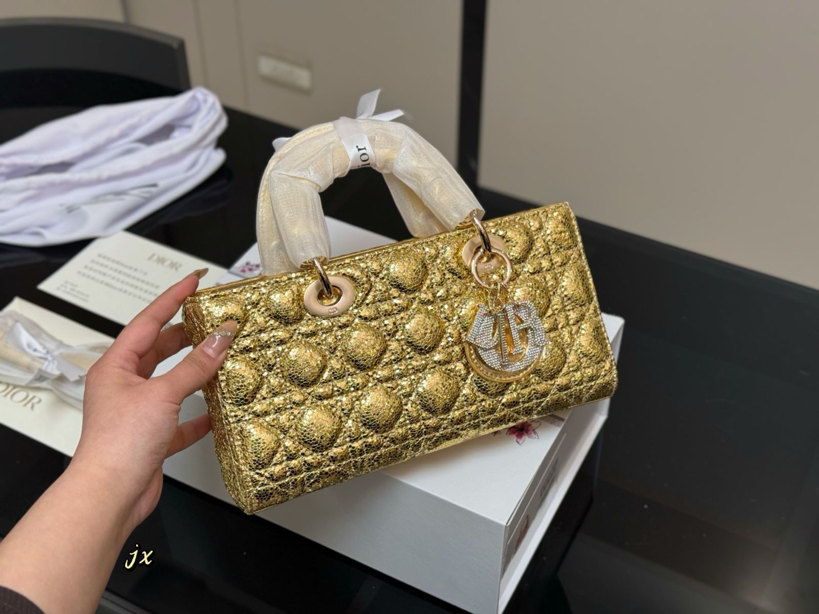 今日特価】Dior Lady Horizontal Lady Dior Bag - ホリゾンタル