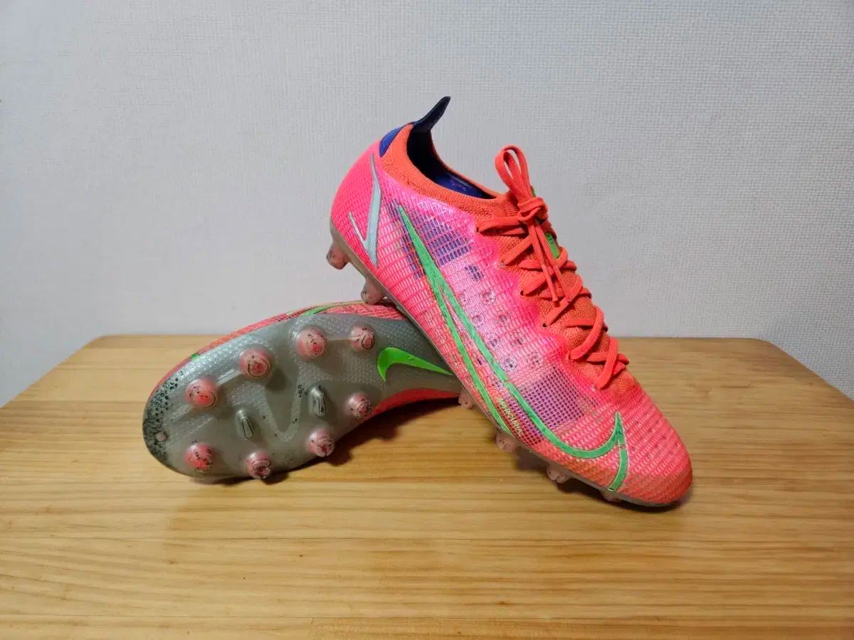 NIKE ナイキ マーキュリアル ヴェイパー 14 エリート HG 250