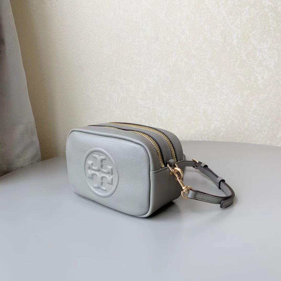 TORY BURCH トリーバーチ ポーチ ショルダーバッグ ミニ レザー カメラバッグ 肩掛け 斜め掛け グレー