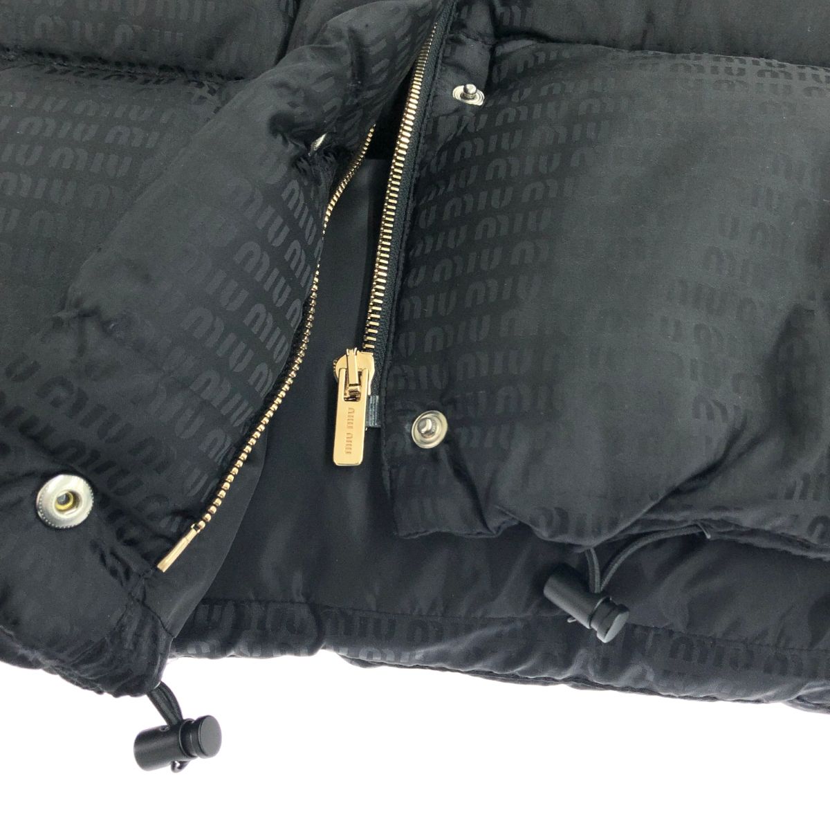 miumiu ショート　ジャケット miu miu（ミュウミュウ） ダウンジャケット レディース ニットカラー