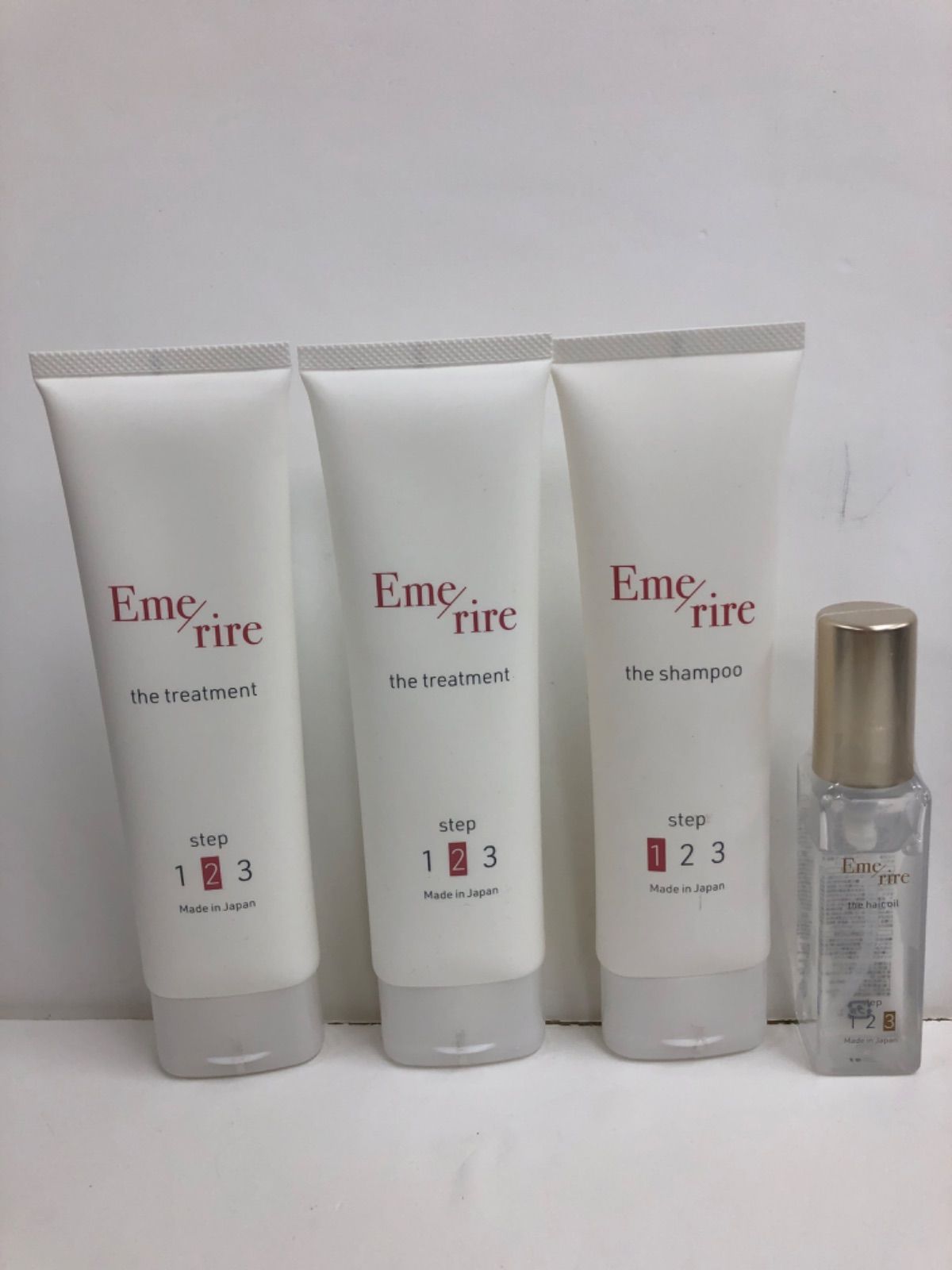 U132 K Emerire エメリル ザ シャンプーver_1.10 150g×1本 ＆ ザ ヘアトリートメントver_1.10 150ml×2本  ＆ ザヘアオイル 40ml×1本 - メルカリ