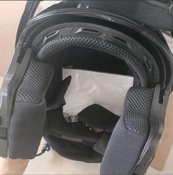 フルフェイスヘルメット ダブルレンズ