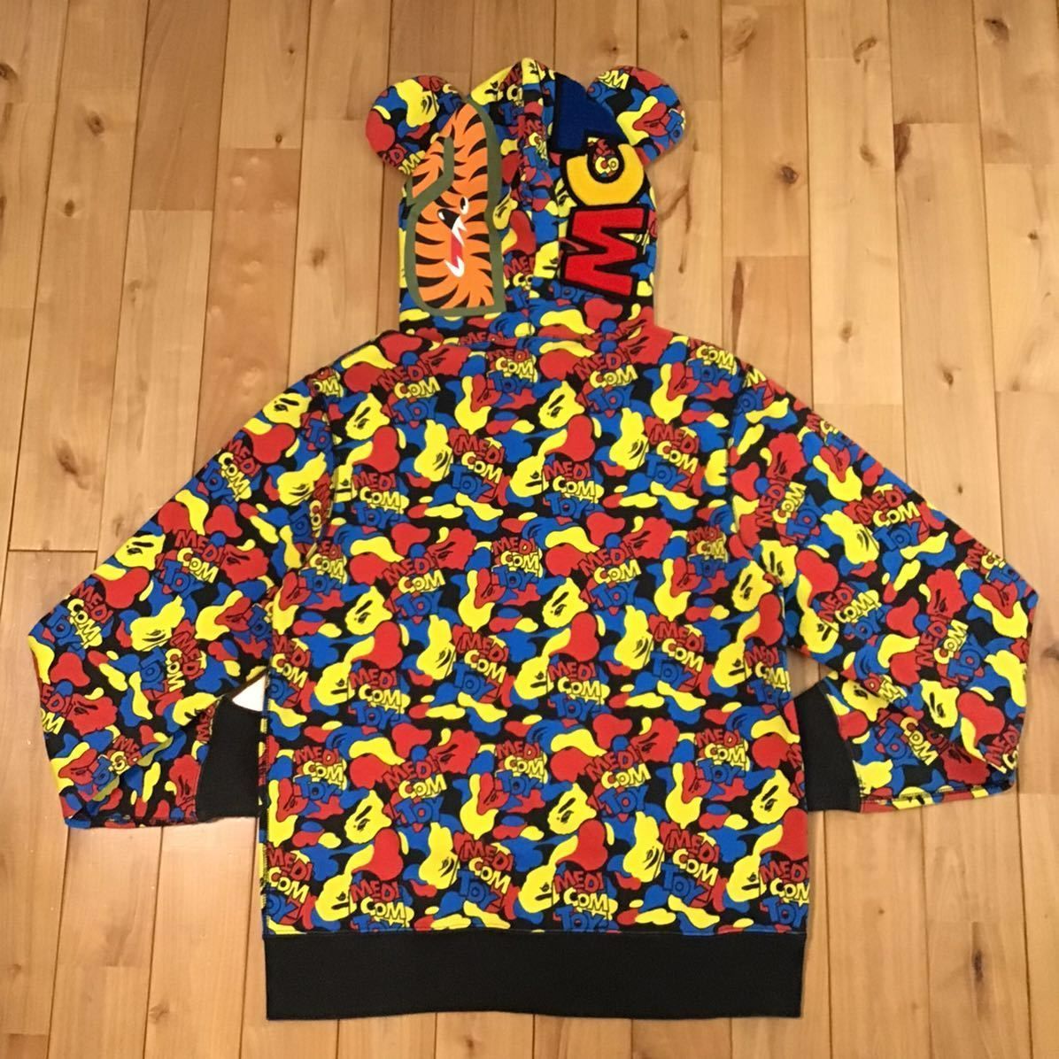 キッズ/ベビー/マタニティA BATHING APE x MEDICOMTOY SHARK HOODIE