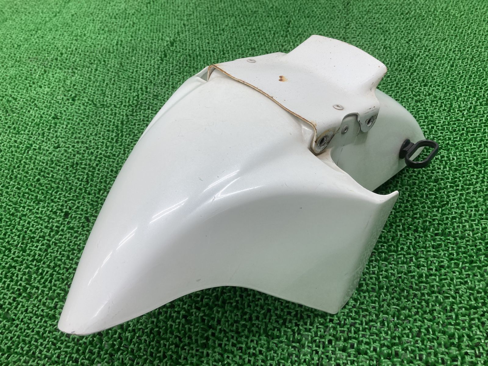 中古 ホンダ 純正 バイク 部品 VT250F タンク 純正 銀 MC08 修復素材やペイント素材に お安くどうぞ 車検 Genuine vt250fc タンク サイドカバー セット VT250F サイドカバー 左 赤 KM3