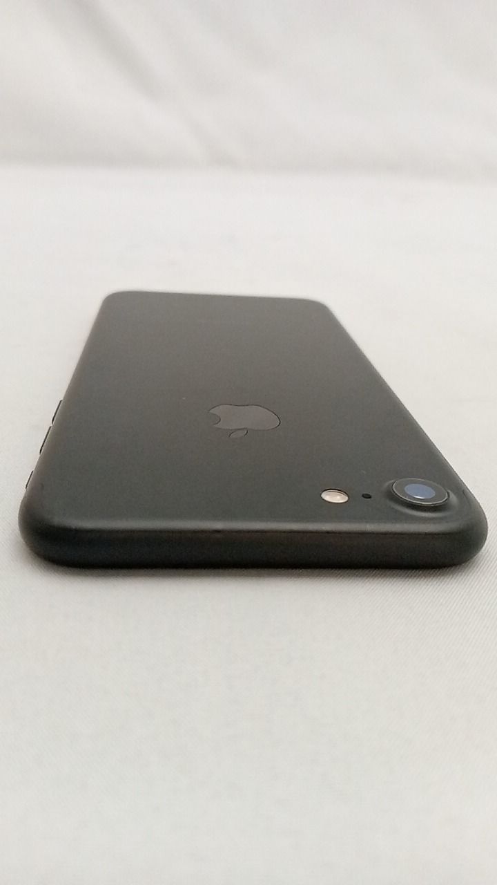 動作確認済！ iPhone7 A1779 128GB 本体 ブラック SIMフリー 箱 