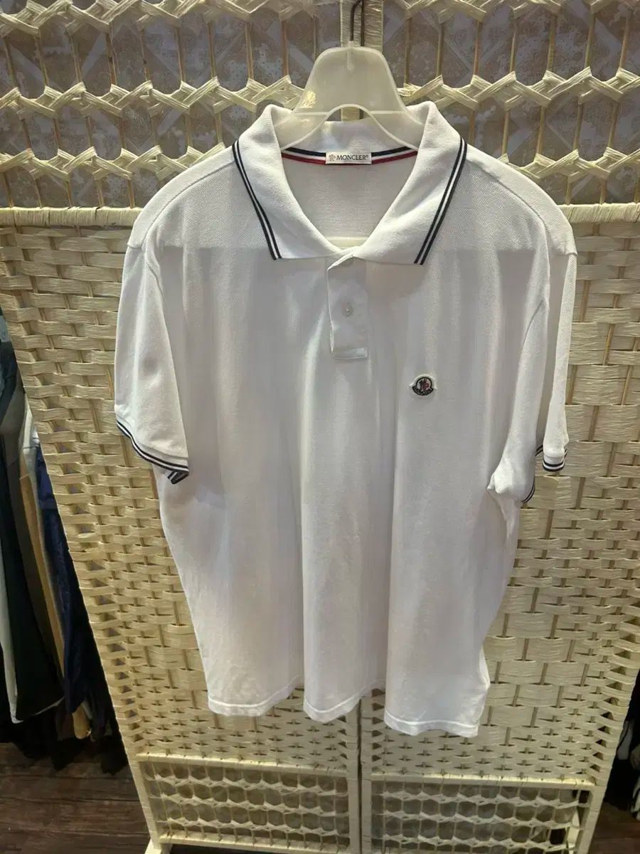 【雷市場（ポンジャン）商品韓国直送】105 正規品 MONCLER(モンクレール) 半袖 出品
