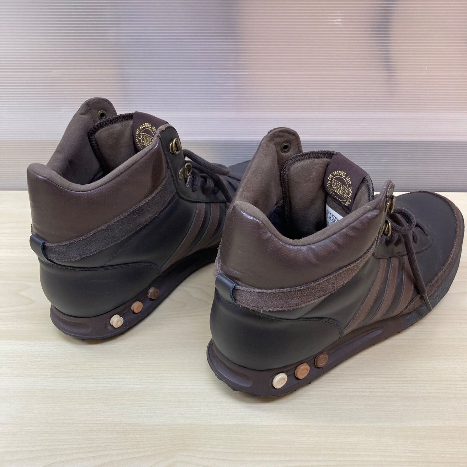 【UNDER ARMOUR】アメフトスパイク　ブラック　26.5cm ランニングシューズ スニーカー ウォーキング ホワイト 26.5cm