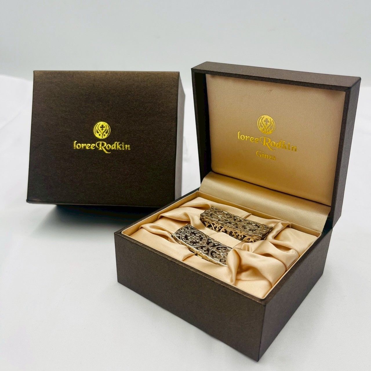 【Loree Rodkin】ローリーロドキン レザーケース(箱付き) ローリーロドキンの箱とケースセット Loree Rodkin】ローリーロドキン