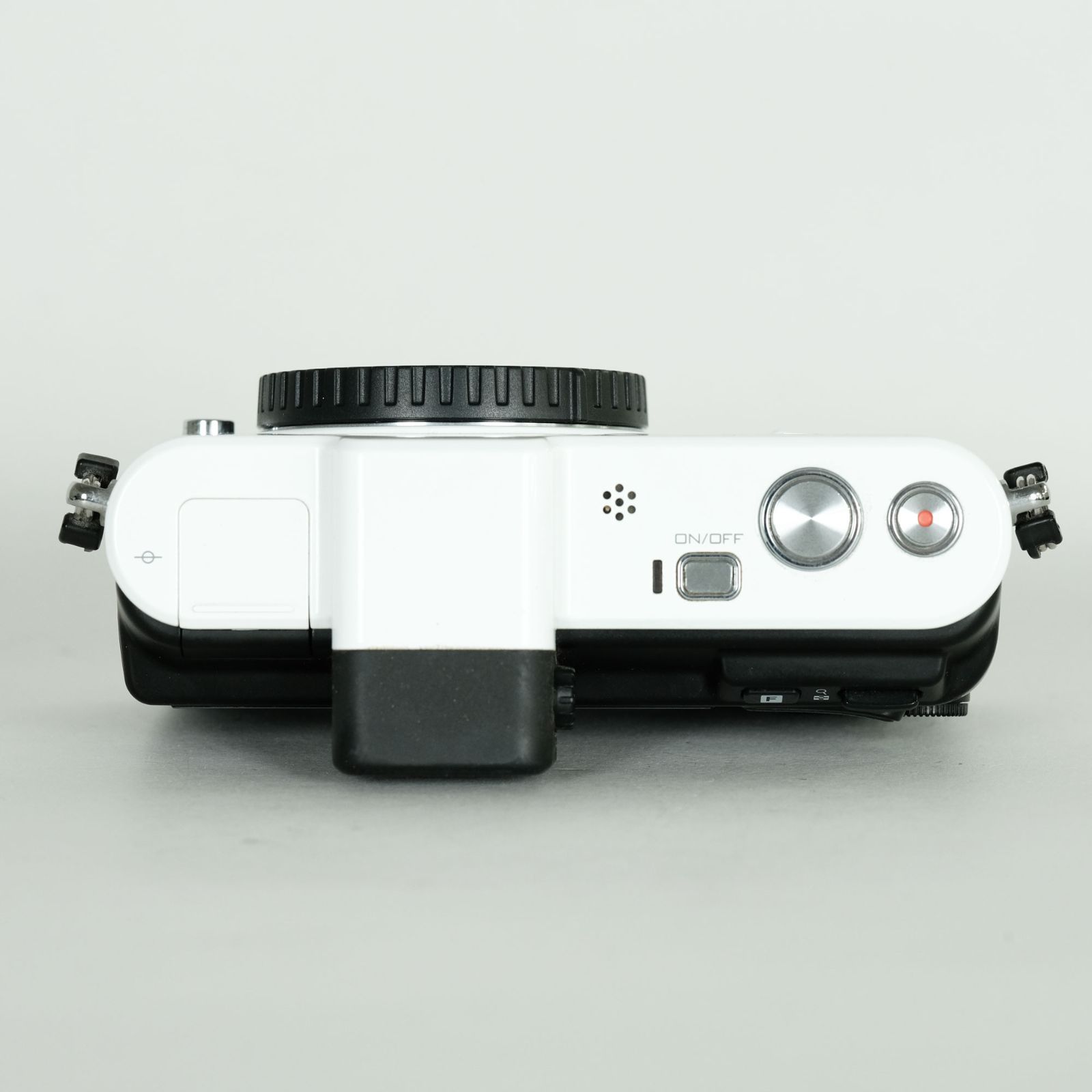 良品｜シャッター数21,970回] Nikon Nikon1 V1 ダブルズームキット 