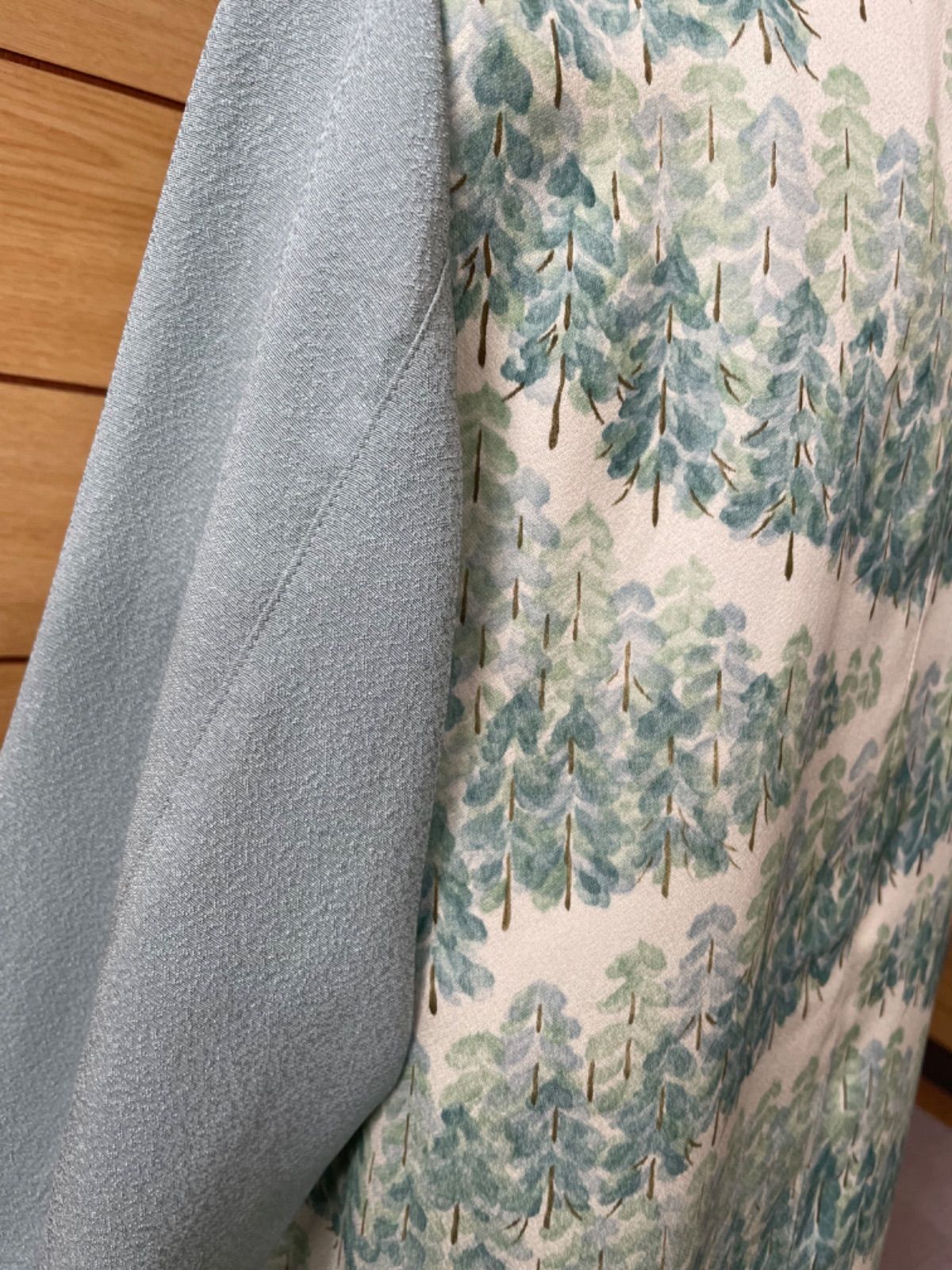 新品★﻿小紋 着尺 反物 リメイク-7 反物 秀品 小紋 花唐草 七宝 縮緬 オレンジ 正絹 K30｜中古