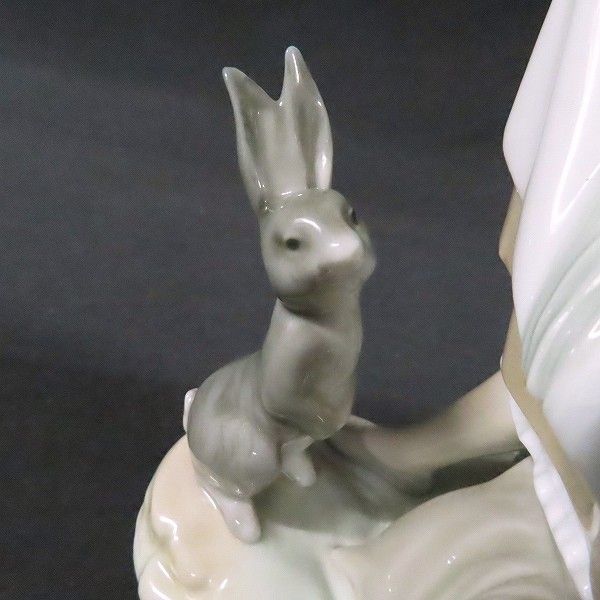 anv リヤドロ LLADRO 陶芸・フィギュリン #4826 うさぎの食事
