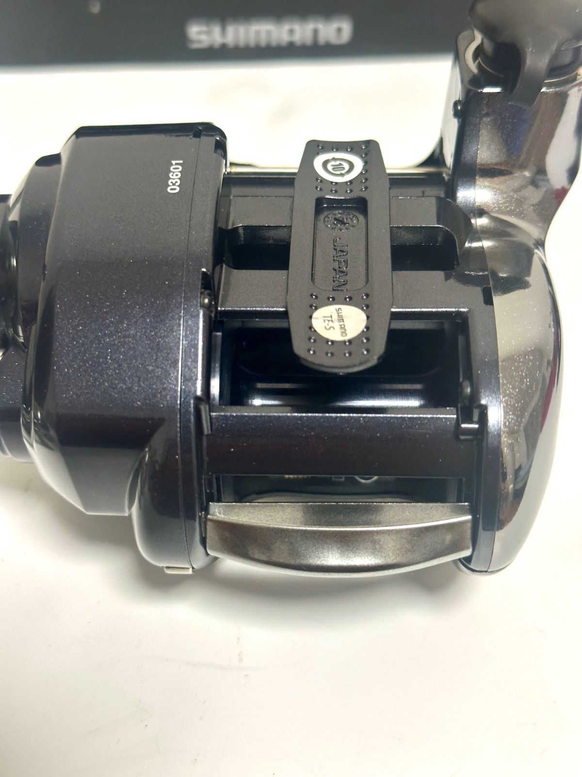 シマノ 16フォースマスター 2000 未使用 電動リール SHIMANO