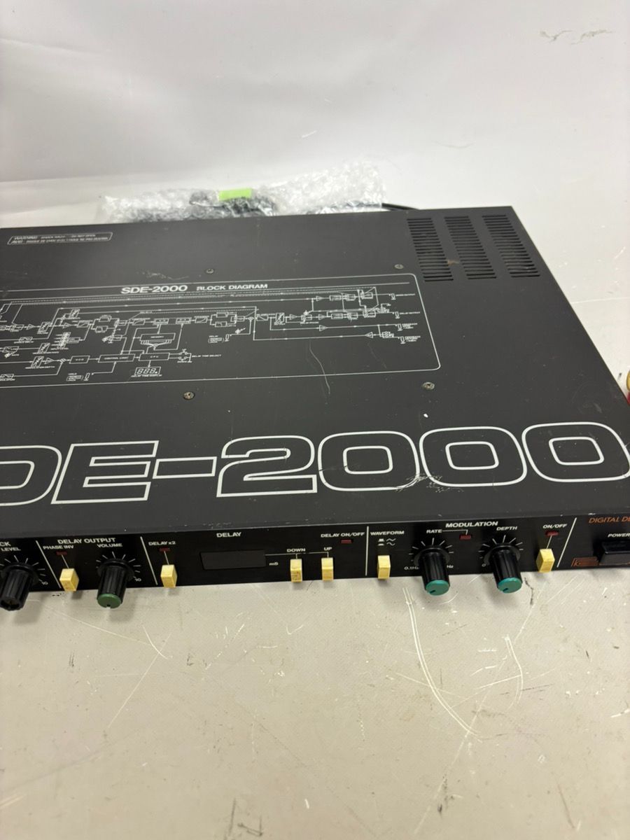 Roland SDE-2000 ディレイエフェクター Roland SDE-2000 ディレイエフェクター Roland SDE-2000 Digital