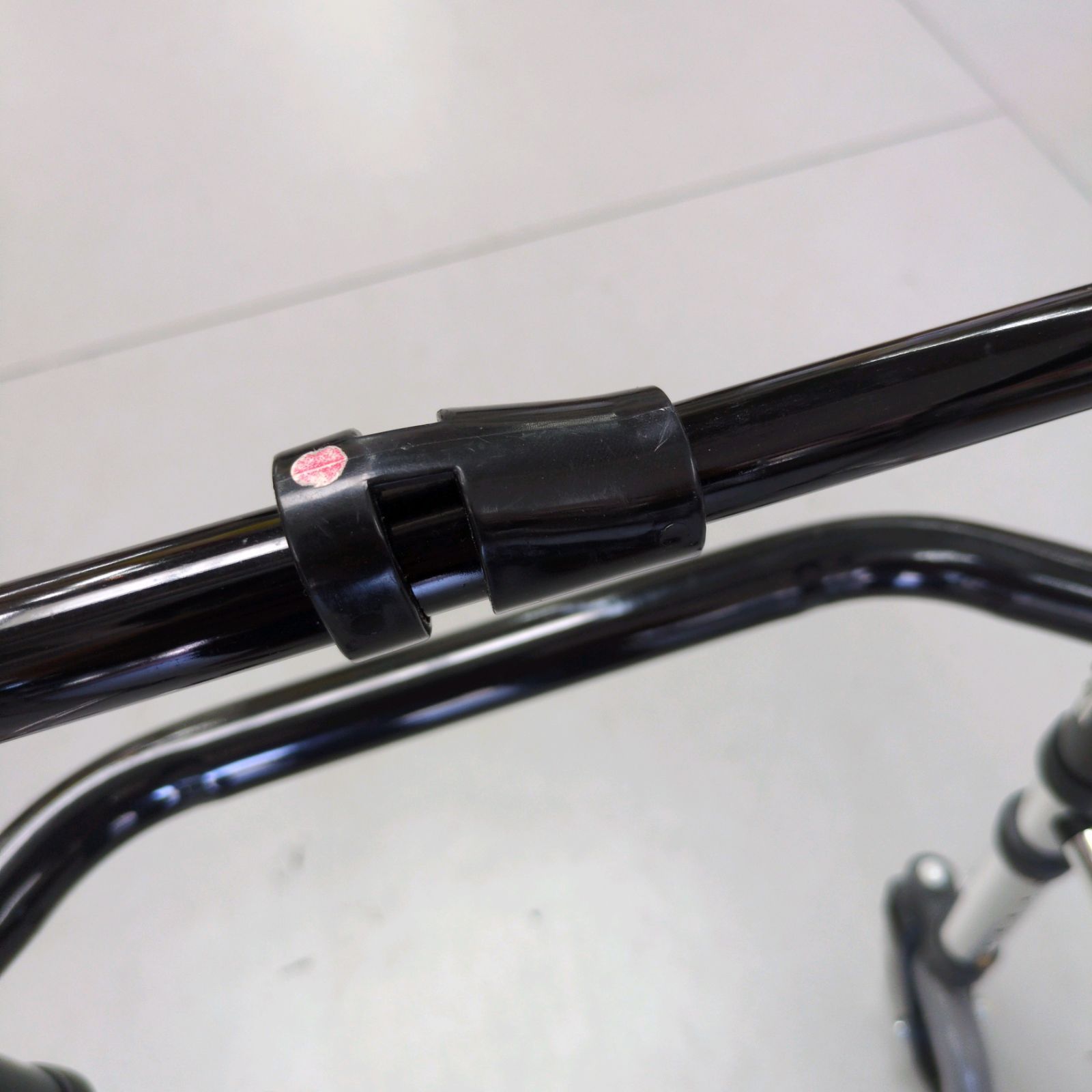 J206 ☆多少使用感☆シンエンス☆ミニフレームウォーカー(歩行器)①