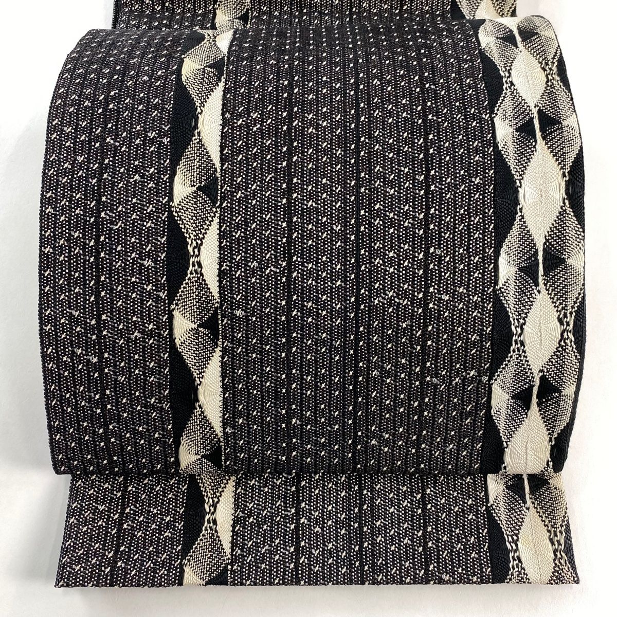 袋帯 幾何学模様 銀糸 黒 全通 正絹