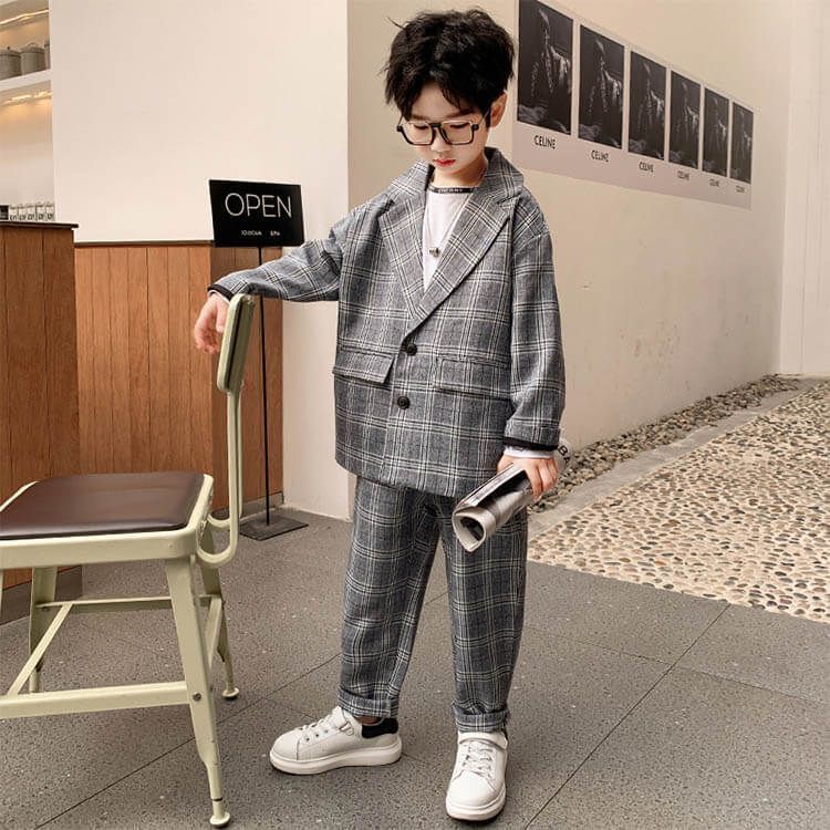 フォーマルスーツ