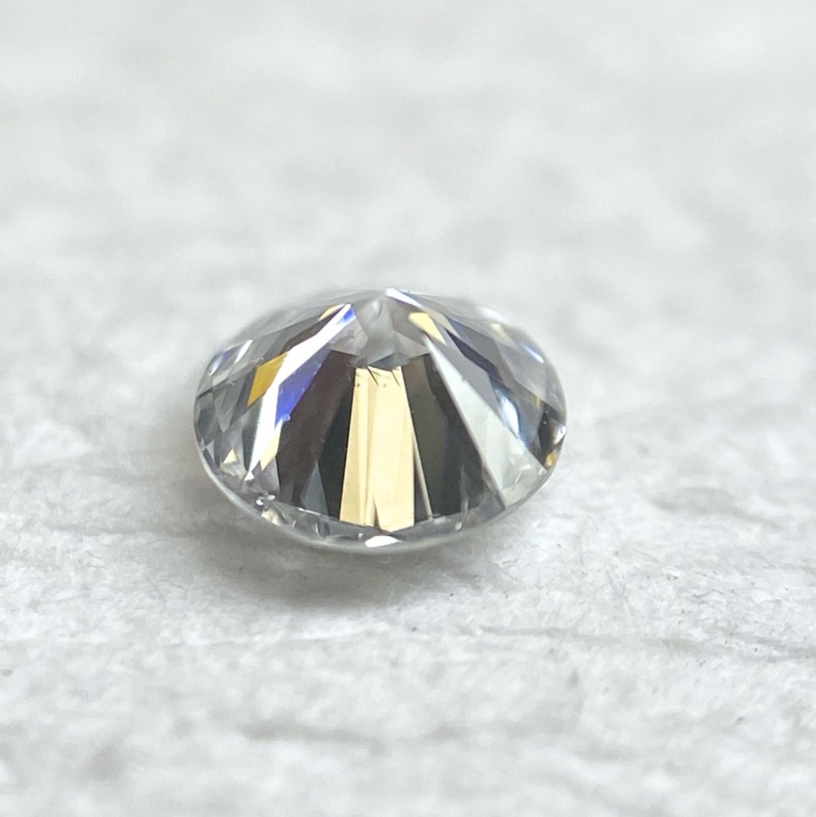 0.113ct FAINT,GRAY,SI1 ラウンド グレーダイヤモンドルース - メルカリ