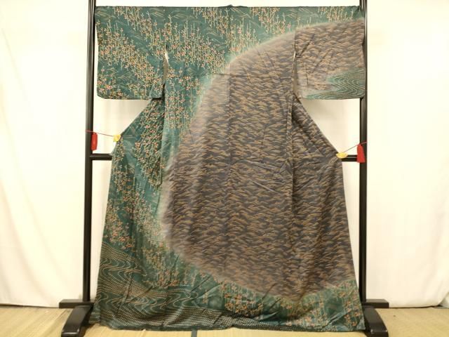 【逸品】●作家訪問着●縮緬●流水文様● 正統派古典 白地/緑/金 椿柄/流水模様 シンプル 大人っぽい 清楚
