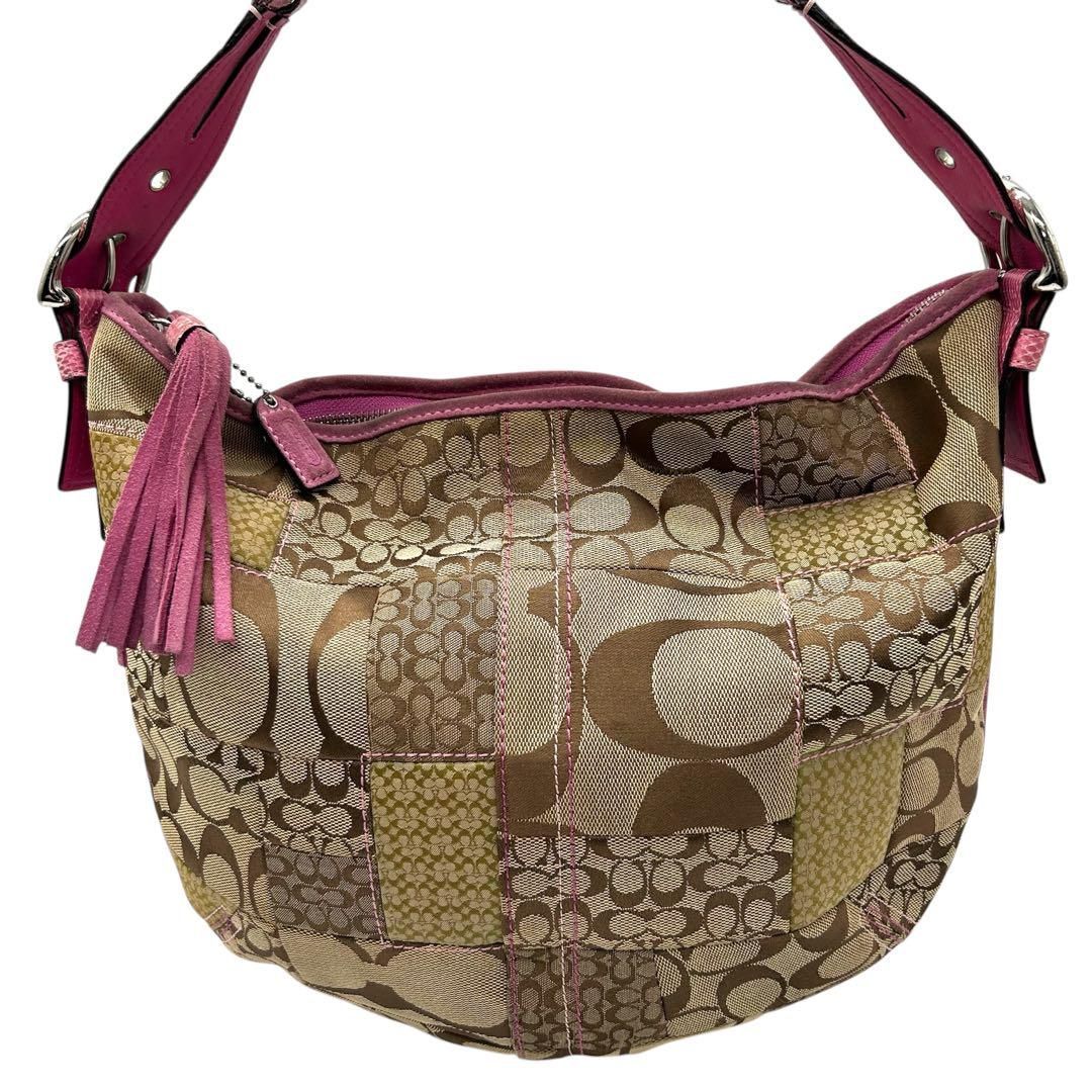 1090 Coach Patchwork Signature Shoulder - メルカリ