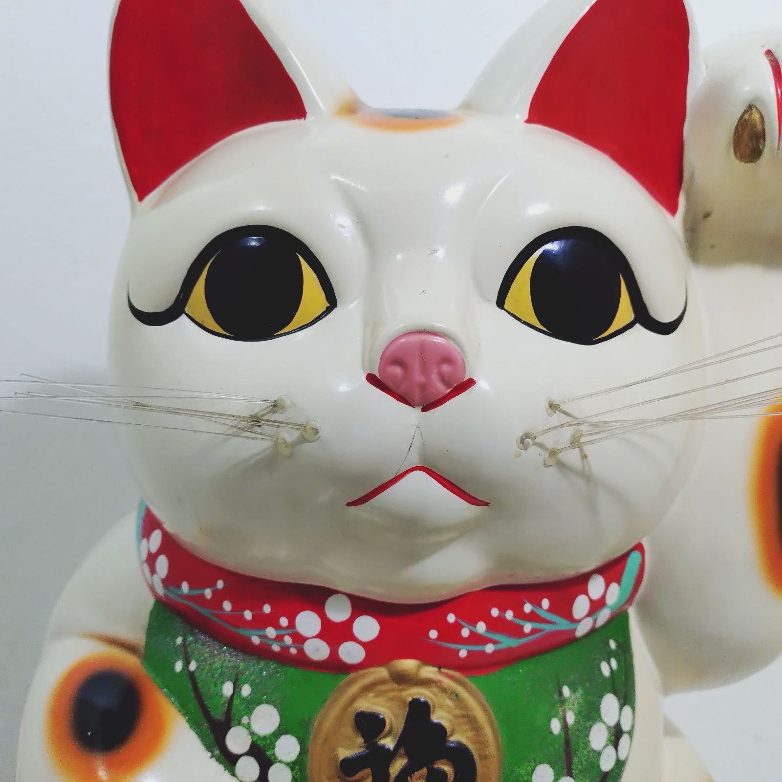 古い招き猫    ^.  ̫ .^ฅ゛ 当時物 古い招き猫 約42㌢ 千万両 開運 縁起物 - メルカリ