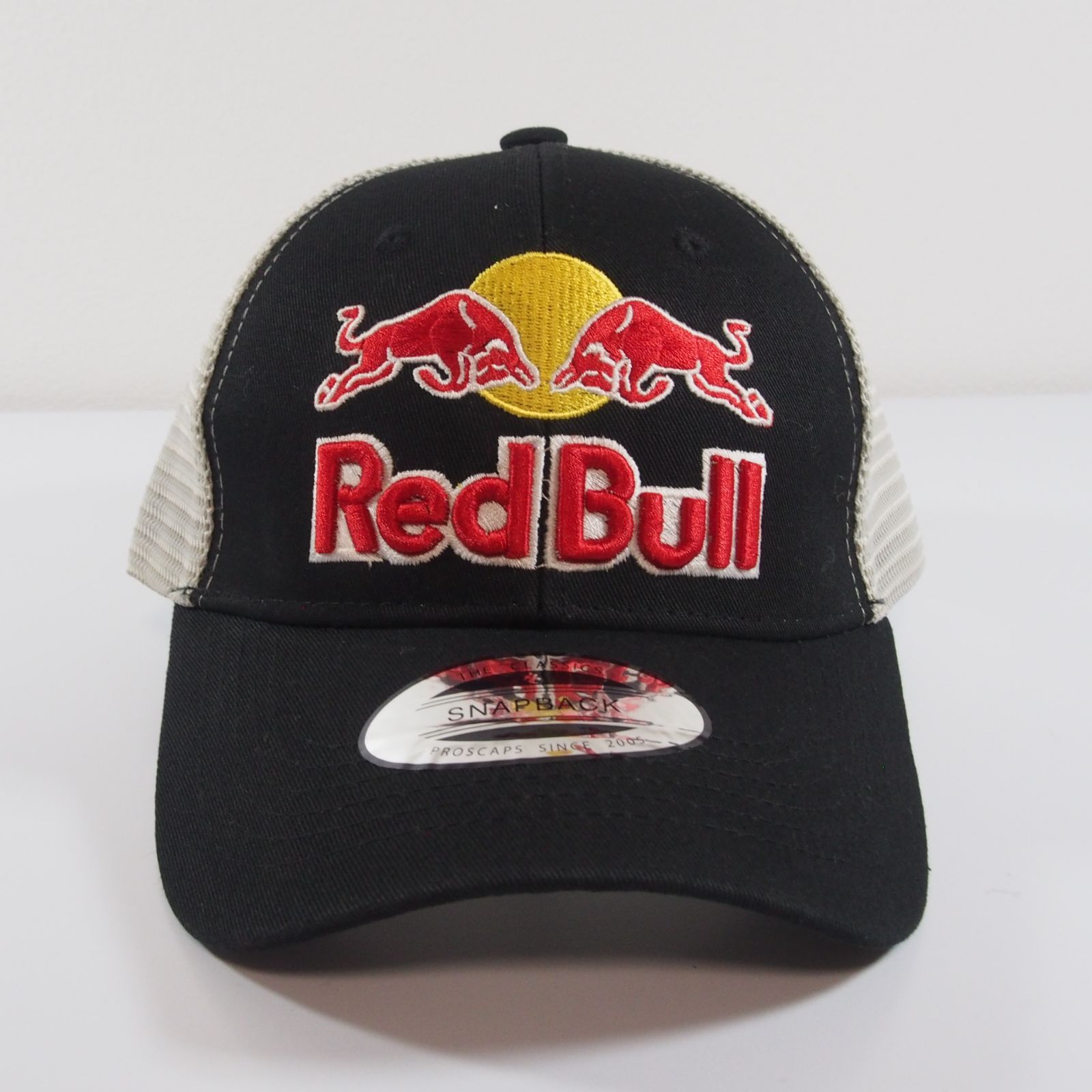 n*u様 支給品 Red Bull–BoraHansgrohe　キャップ　レッド RED BULL BORA - HANSGROHE キャップとソックスのセット - メルカリ