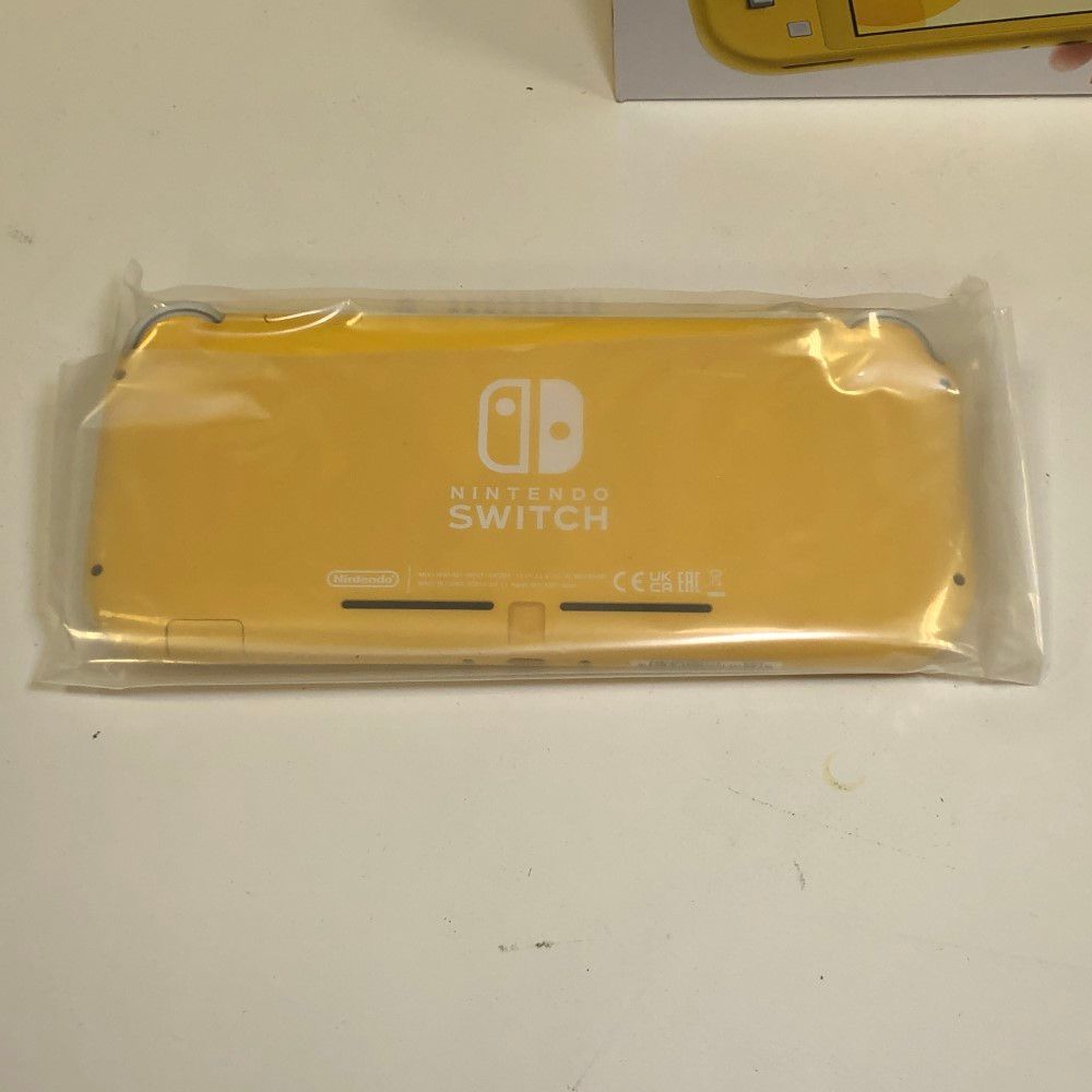 07w4331 Nintendo Switch Lite イエロー 未使用品 ニンテンドースイッチ 本体 ライト