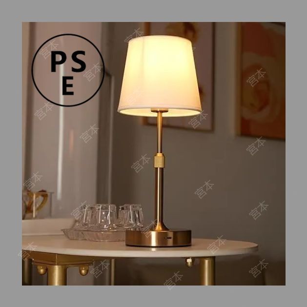 シンブルなデザイン 北ヨーロッパ ガラステーブルランプ 寝室 リビング