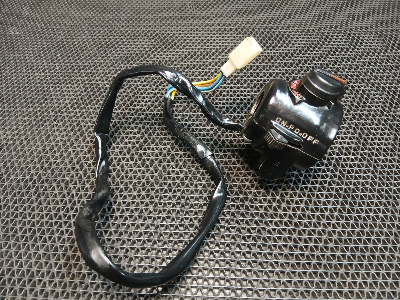 カワサキ W3 実動純正 右ハンドルスイッチ ワレ無し 650-RS 昭和48年 実動車両 W2TT W1SS ダブサン マッハMACH W1SA 旧車絶版 Z 動画あり