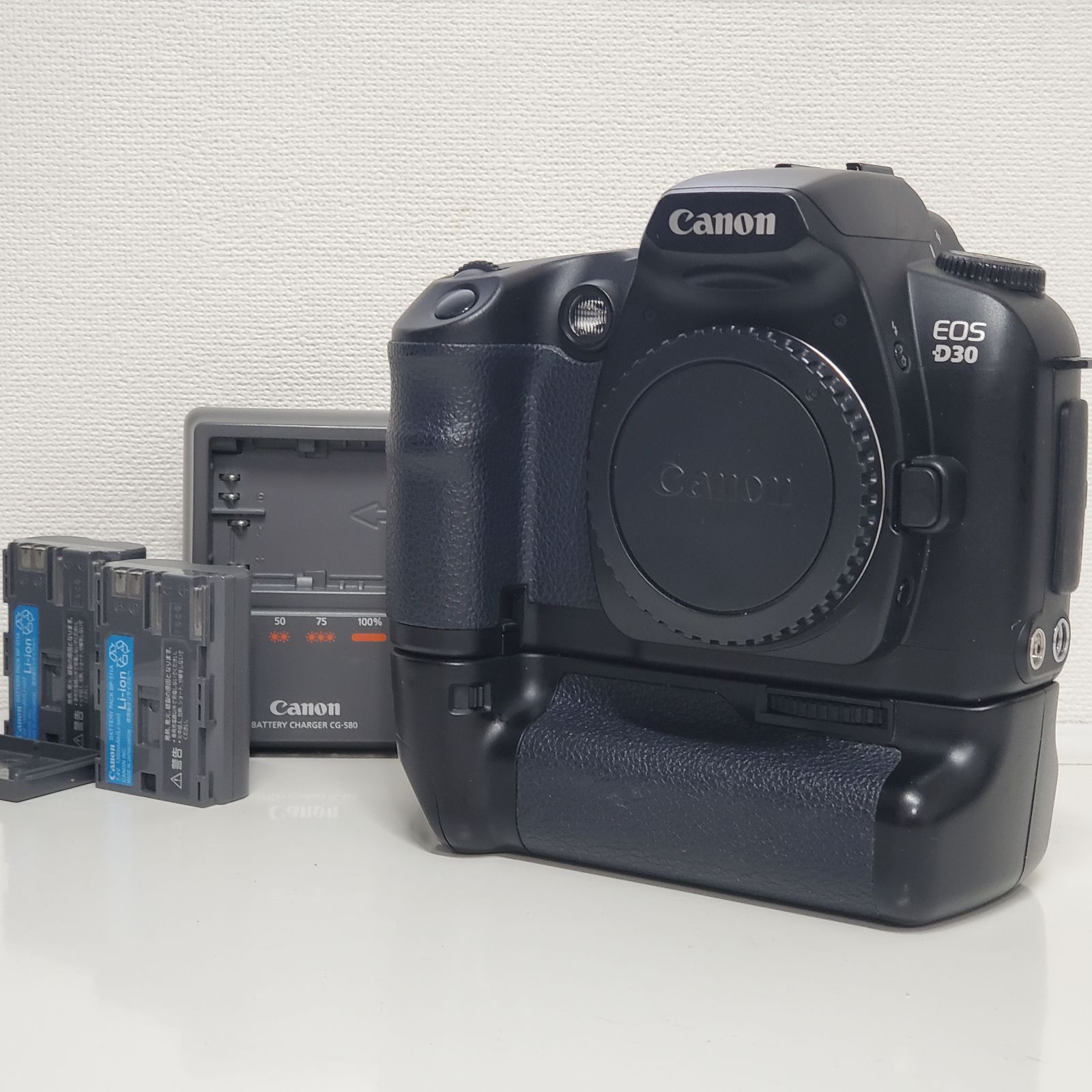 Canon EOS D30 バッテリーグリップ付き カメラ 美品 通電・基本動作確認 キャノン Canon EOS D30 イオスD30