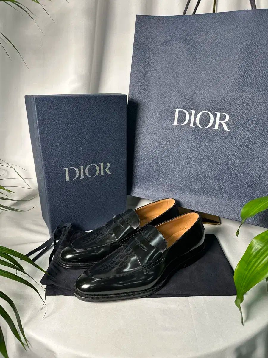 新製品グレード| 290 DIOR ディオール 時代を超越した オブリーク ローファー