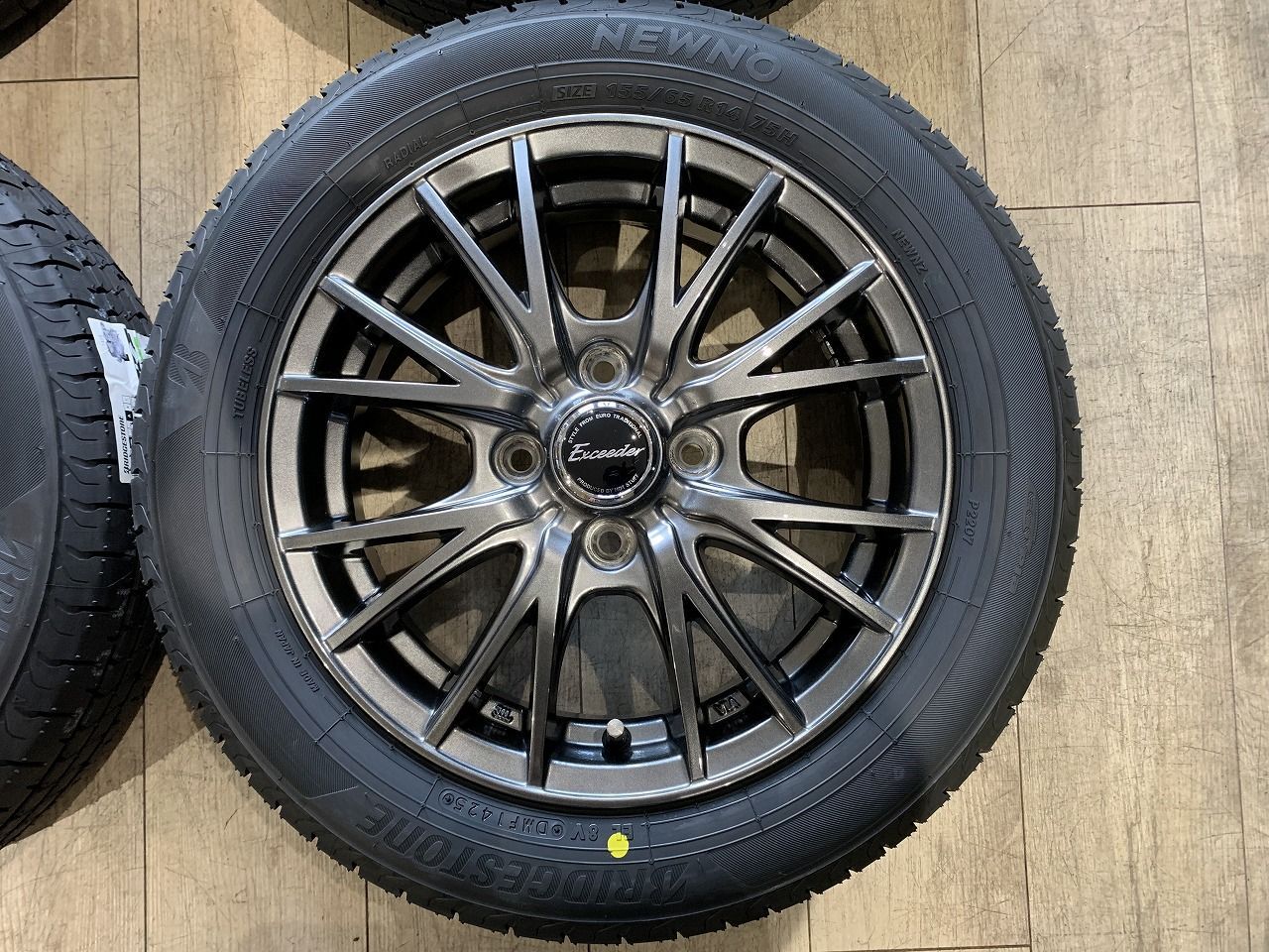 Exceeder 14インチ 4.5J +43 PCD100 4H 軽自動車 ワゴンR N-BOX タント
