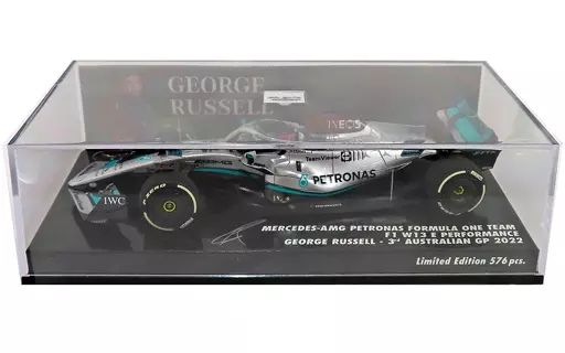 ミニカー　1/43 メルセデス AMG ペトロナス フォーミュラ ワン チーム F1 W13 E パフォーマンス ジョージ・ラッセル オーストラリアGP 2022 3位入賞 [417220363] ミニチャンプス 417220363 1/43 メルセデス AMG ペトロナス