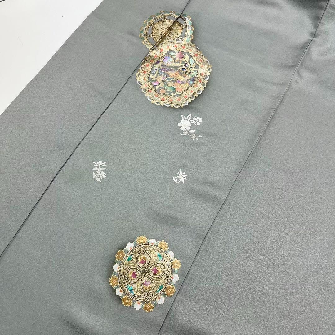 付下げ 螺鈿 煌びやかな花柄に鳥模様 美しい金銀彩 薄青鈍色 K 付下げ 螺鈿 煌びやかな花柄に鳥模様 美しい金銀彩 薄青鈍色 K