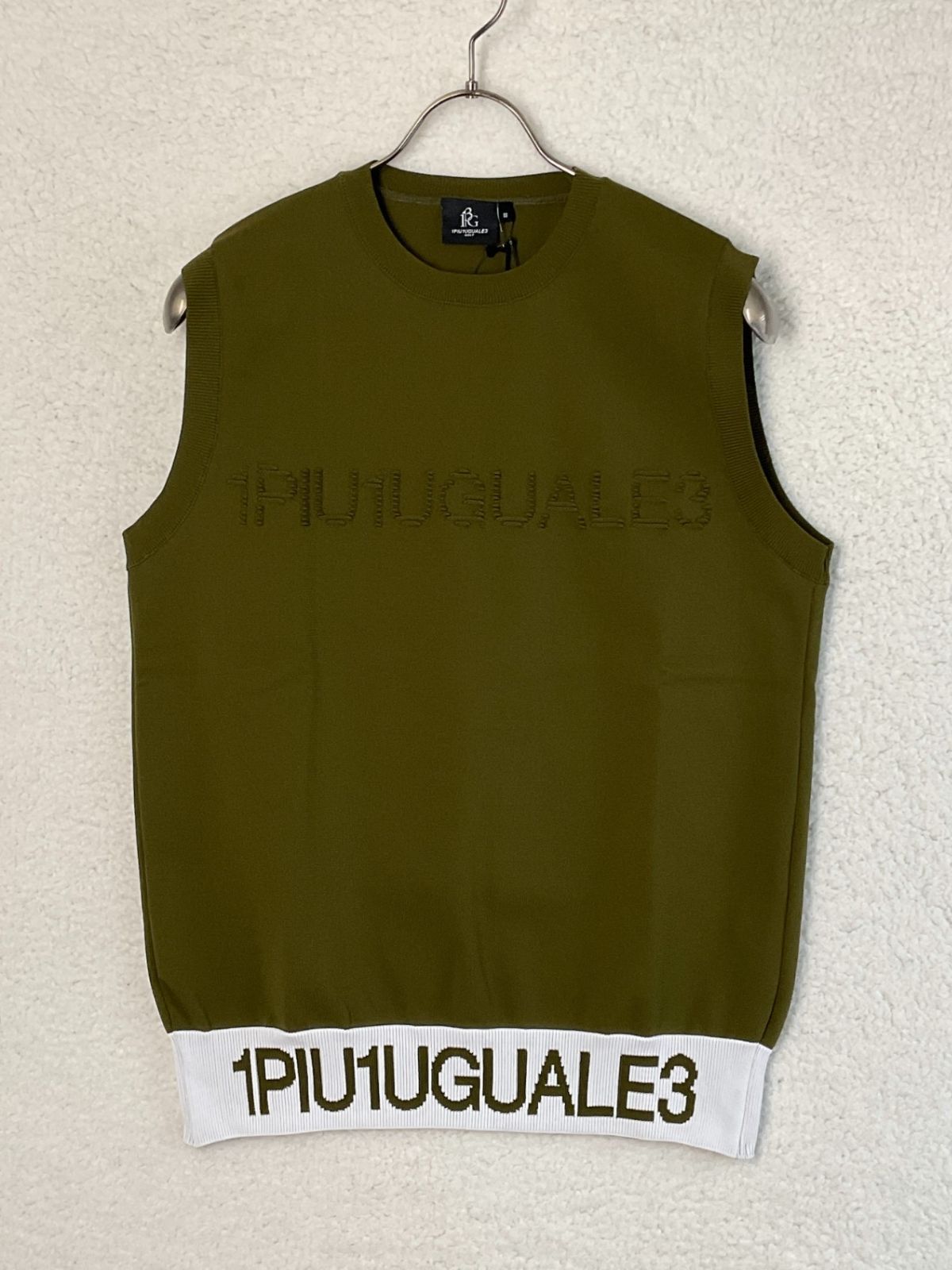 サイズS【未使用】1PIU1UGUALE3　GOLF KNIT ロゴリブベスト 1PIU1UGUALE3 GOLF 3.0 オリーブ×ホワイト LOGO RIB VEST ロゴ