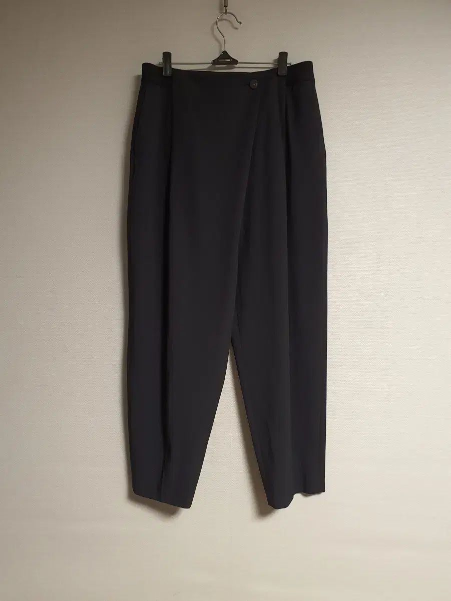 クホ KUHO ウエストゴム ピンタック バギー パンツ 66サイズ