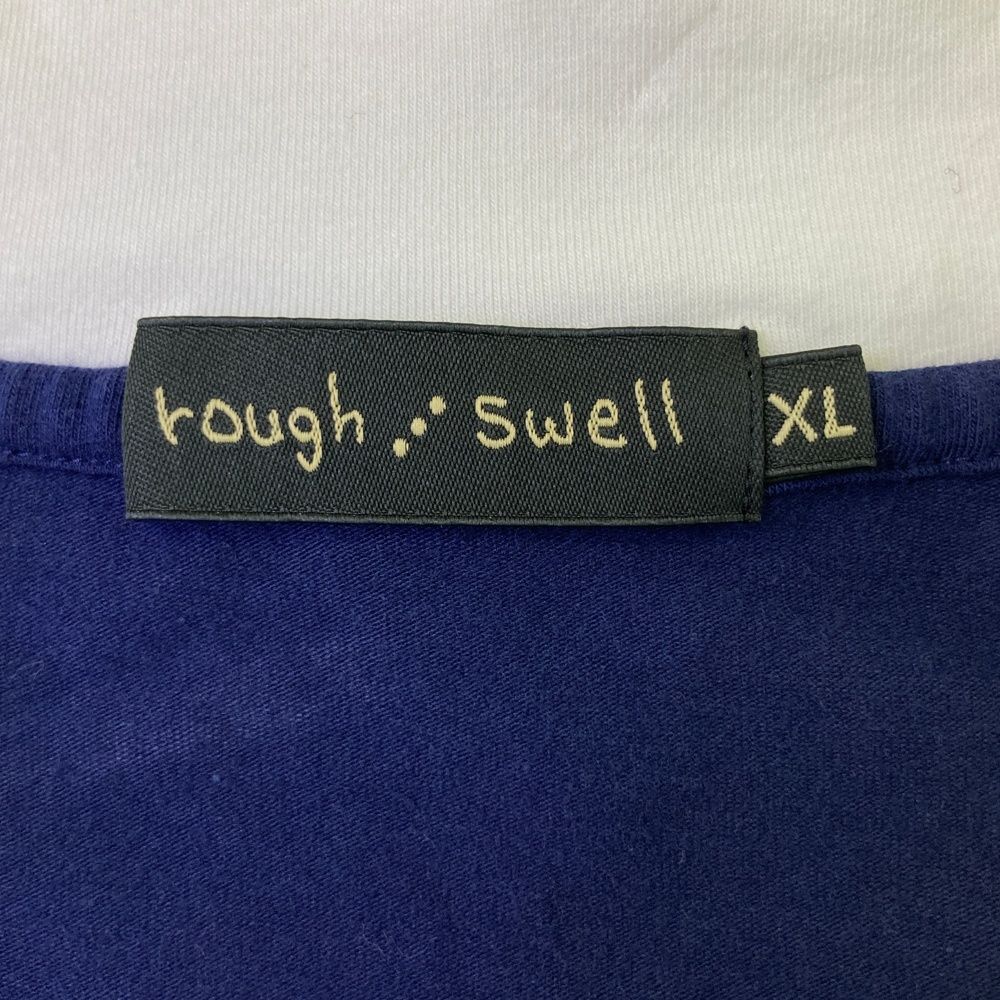 サイズ：XL ROUGH&amp;SWELL ラフアンドスウェル  襟付 半袖Tシャツ  ネイビー系 [240101490363] ゴルフウェア メンズ ストスト サイズ：XL ROUGH&SWELL ラフアンドスウェル 襟付 半袖Tシャツ