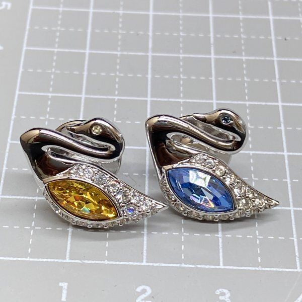 SWAROVSKI ラインストーン 鳥 SILVER ブローチ 〈202-6〉 SWAROVSKI ラインストーン 鳥 SILVER ブローチ 〈202-6〉 - メルカリ