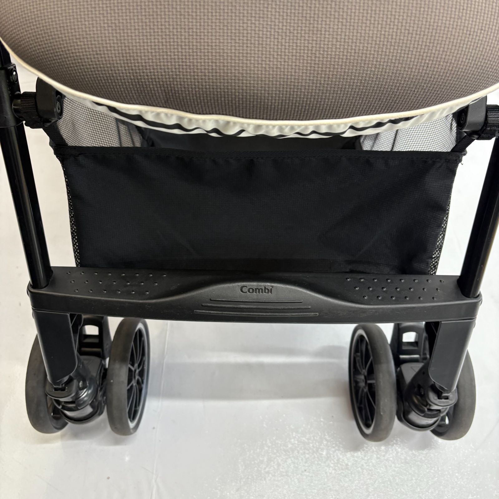 美品 限定品 combi スゴカル 4キャス コンパクト エッグショック 