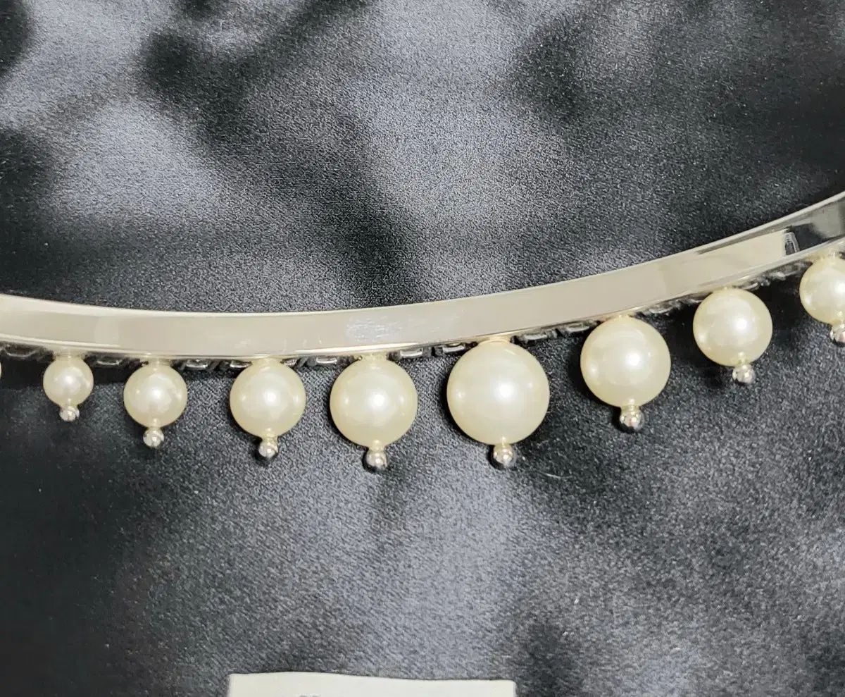  MIU ミュウミュウ miumiu ティアラ ヘアバンド ブルー パール その他 アクセサリー