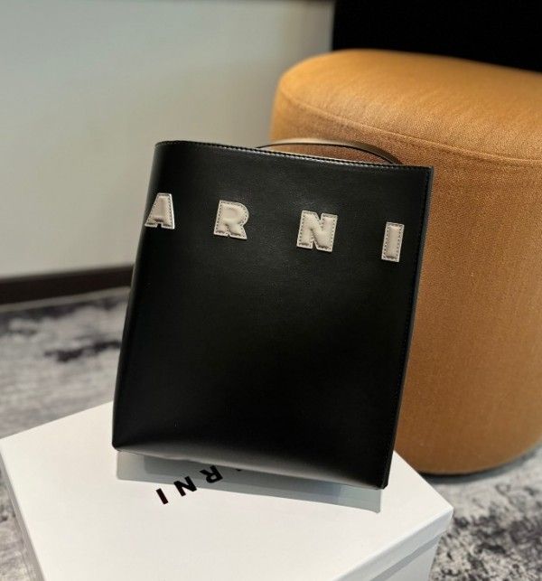 新品】MARNI ショルダー バッグ スモール バケット マルニ デニム 