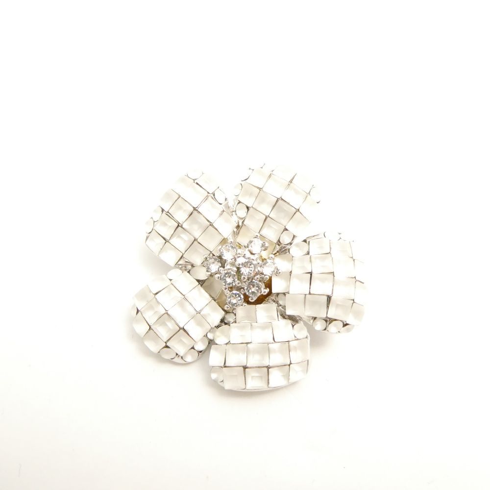 美品 FOXEY フォクシー Fleur ホワイト ブローチ ライトストーン
