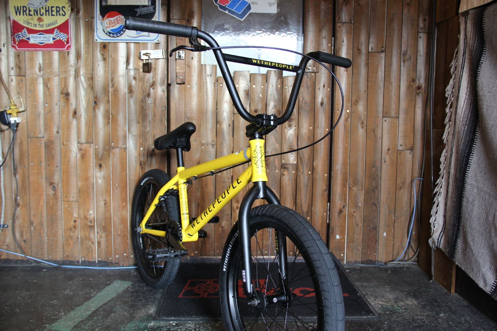 自転車 BMX 20インチ ストリート WETHEPEOPLE JUSTICE MATT YELLOW