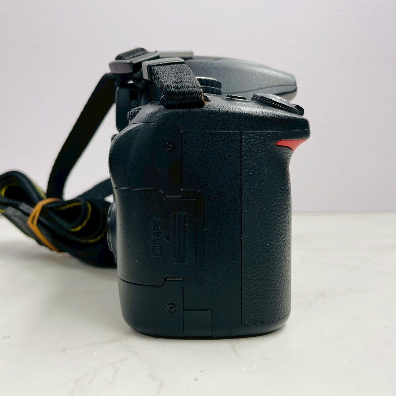 Nikon D5000 レンズキット AF-S DX Nikkor 18-55mm F3.5-5.6G VR 6,231