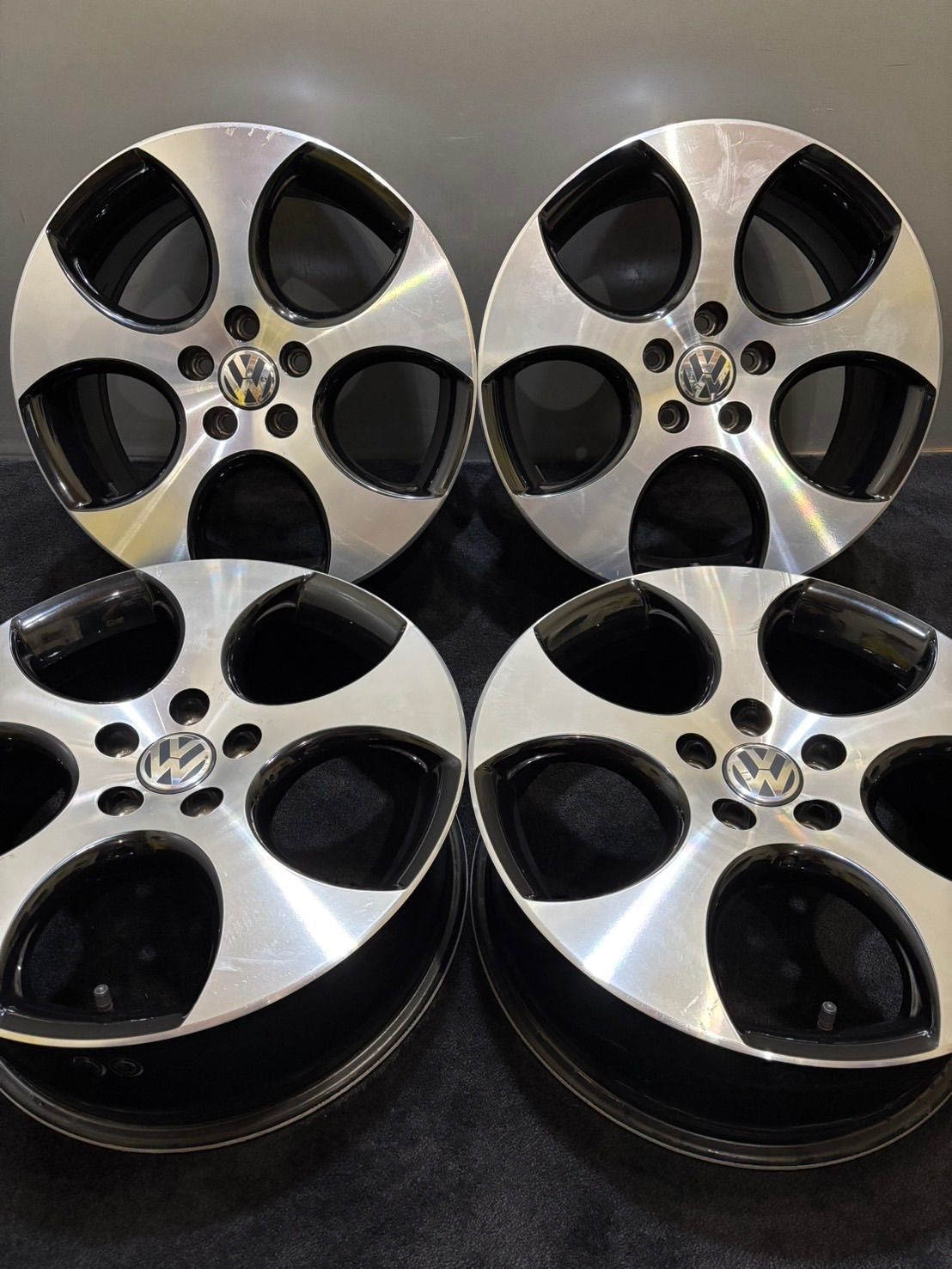 VW フォルクスワーゲン ゴルフ GTI 純正 18インチ 7.5J 51 112 5H アルミホイール 4本 2-J295
