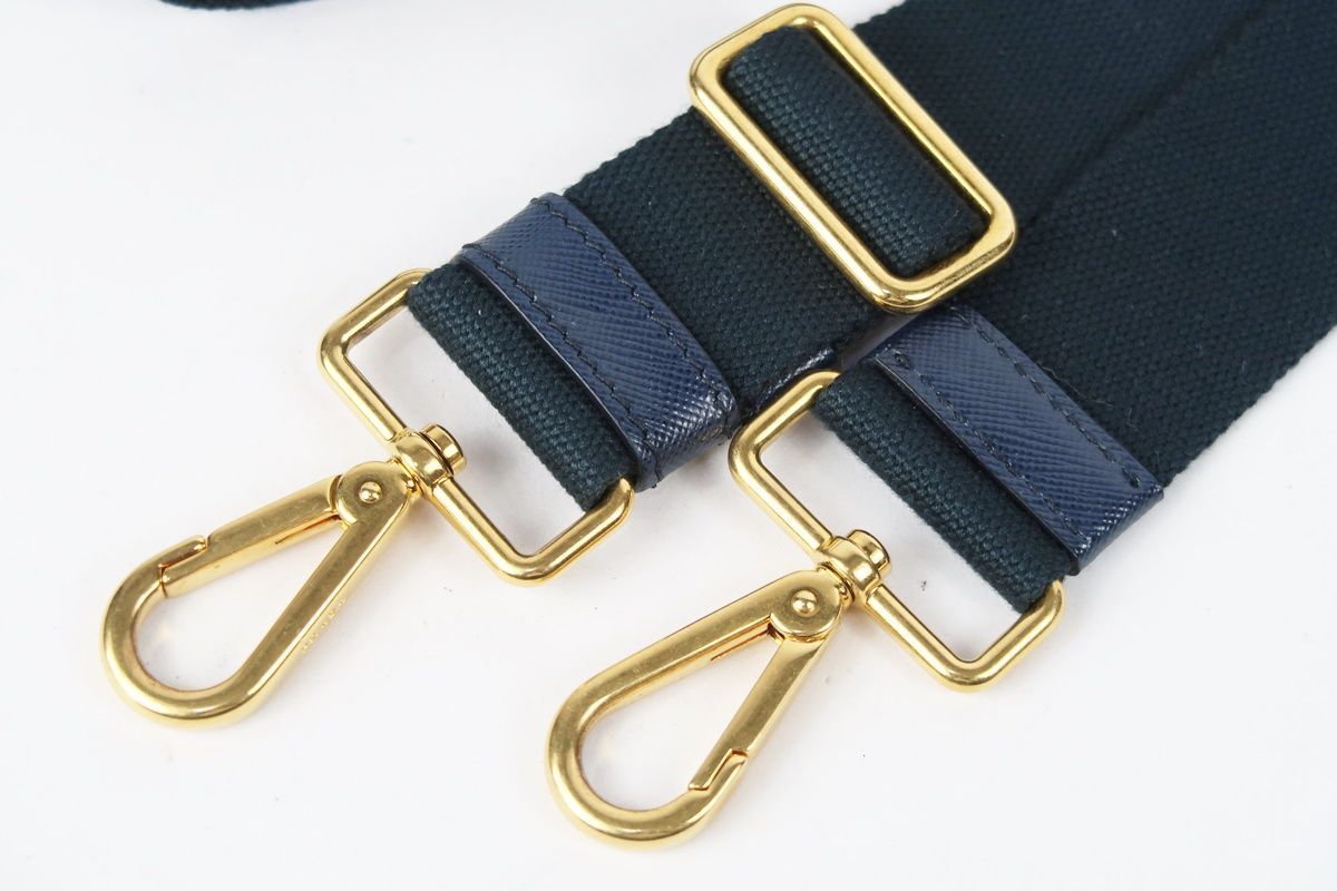PRADA プラダ　カナパのショルダーのみ　紺色　未使用 プラダ(PRADA) カナパ(CANAPA) 中古 その他のバッグ | 通販
