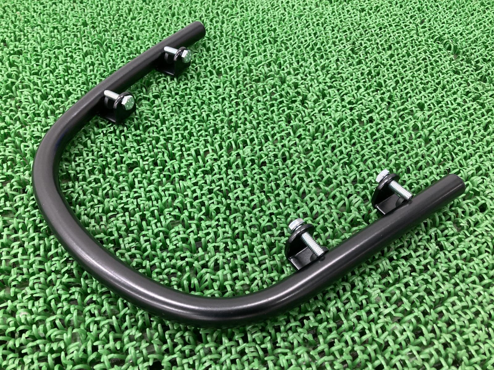 ベスパ フロントフェンダーモール 社外 中古 バイク 部品 バンパー GTS300 コンディション良好 品薄 希少品