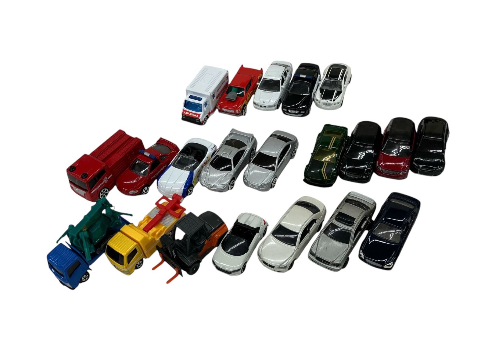 186000 現状品 TOMICA／MOTORMAX／HOTWHEEIS等 ミニカー 21点まとめ
