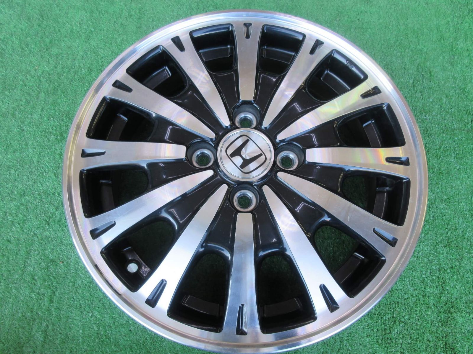 ホンダ N-BOXカスタム純正ホイール入荷！ 4.5J-15 4H100 +45