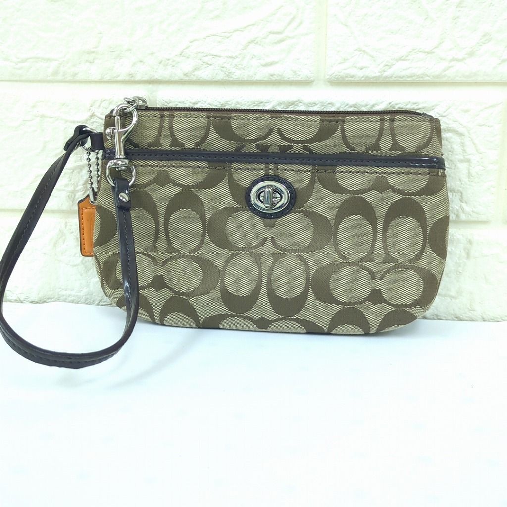 COACH コーチ アクセサリーポーチ バニティ シグネチャー ブラウン COACH コーチ アクセサリーポーチ シグネチャー｜Yahoo!フリマ