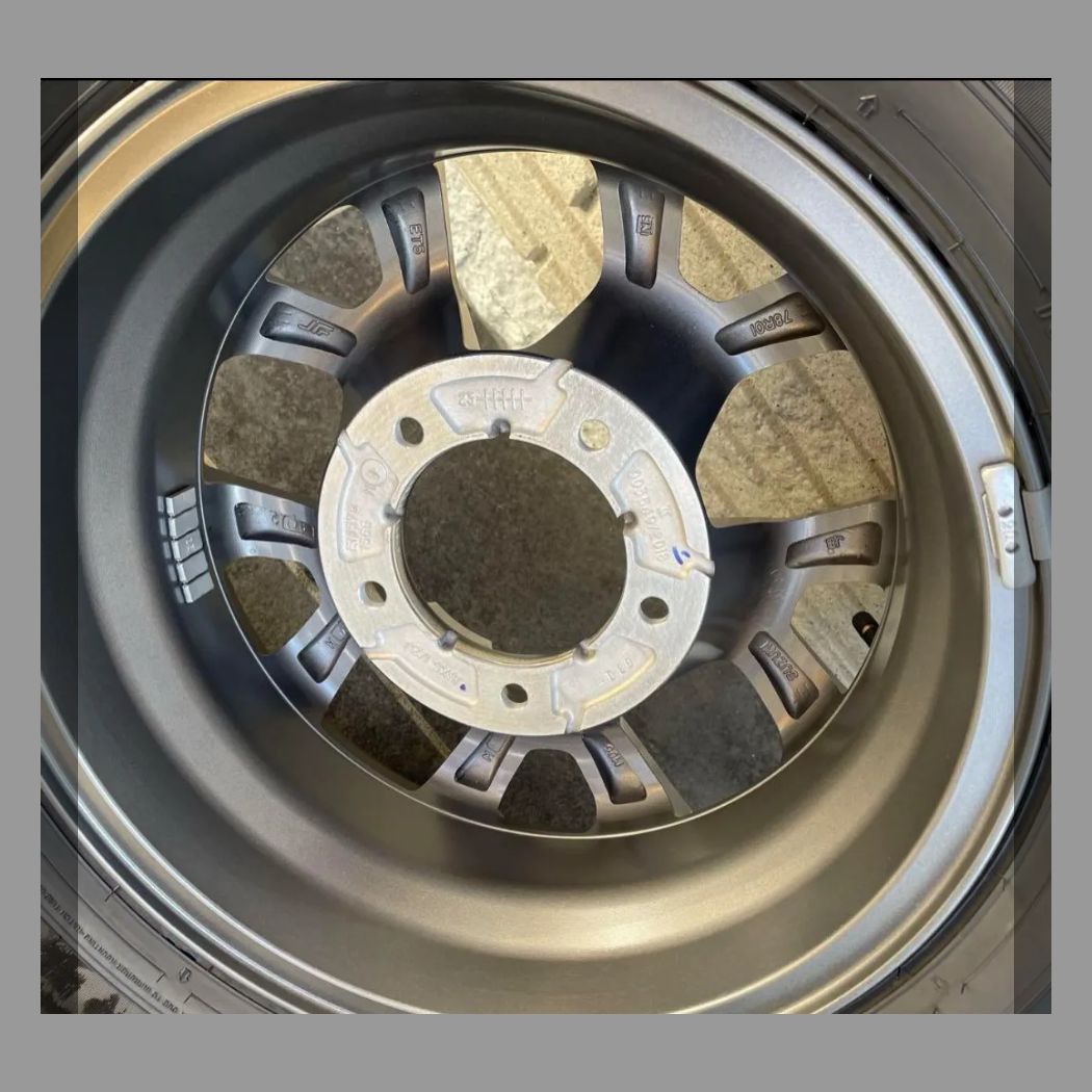 jb74 純正ホイール 4本 新車 1ヶ月 外し jb74 純正ホイール 4本 新車 1ヶ月 外し 新車外し JB74 ジムニーシエラ